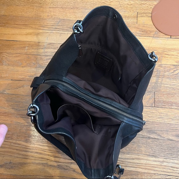 Coach Dalton 31 black tote with gunmetal hardware - Picture 6 of 13